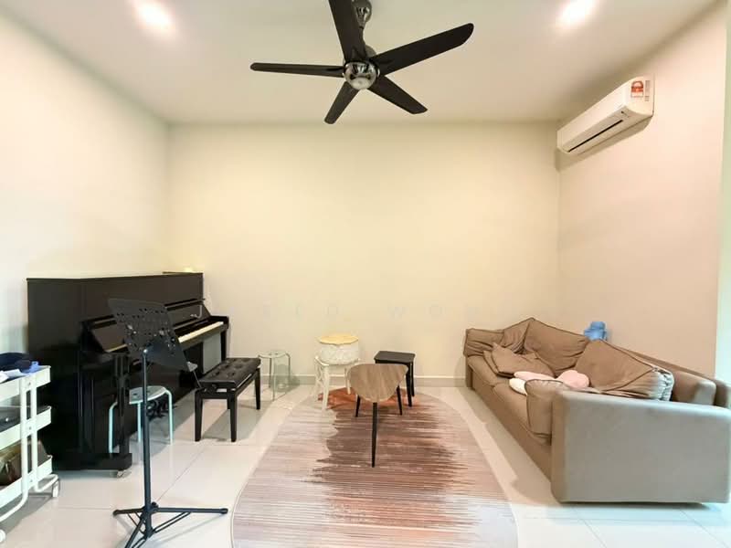 2-storey Terraced House for Sale in Cyberjaya (Selangor) - Jared Wong - Living Room - PropertyGuru.com.my