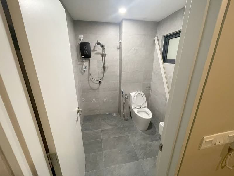 Service Residence for Rent at Sunsuria Forum - Ray Lee - Bathroom - PropertyGuru.com.my