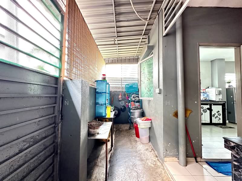 Rumah Teres 2 Tingkat untuk Dijual di Taman Seri Jaromas (Jenjarom) - Nana Cheah - Kitchen - PropertyGuru.com.my