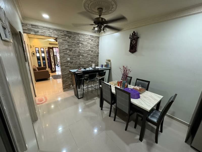 1-storey Terraced House for Sale in Taman Pelangi Semenyih (Semenyih) - Kimmy Chua - Dining Room - PropertyGuru.com.my