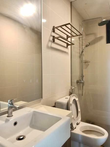 Servis Apartment untuk Disewa di Southkey Mosaic - Yee Shiuen - Bathroom - PropertyGuru.com.my
