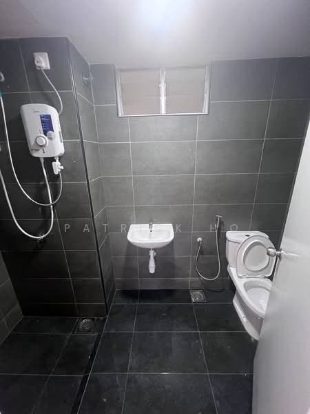 Servis Apartment untuk Disewa di Midas @ Seri Alam - Patrick Ho - Bathroom - PropertyGuru.com.my