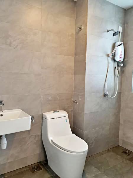 Service Residence for Rent at Sunsuria Forum - Ray Lee - Bathroom - PropertyGuru.com.my