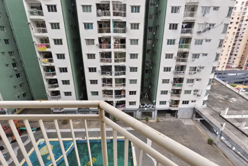 Kondominium untuk Disewa di Kepong Sentral Condominium - Jia Xuan - Exterior - PropertyGuru.com.my