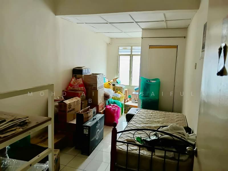 2-storey Terraced House for Sale in Bandar Mahkota Cheras (Cheras) - Mohd Aizat Saiful Bahri - Bedroom - PropertyGuru.com.my
