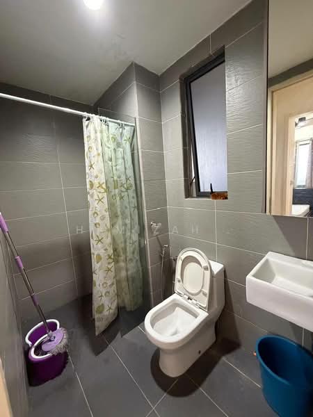 Servis Apartment untuk Disewa di Petalz Residences - Hamizah . - Bathroom - PropertyGuru.com.my