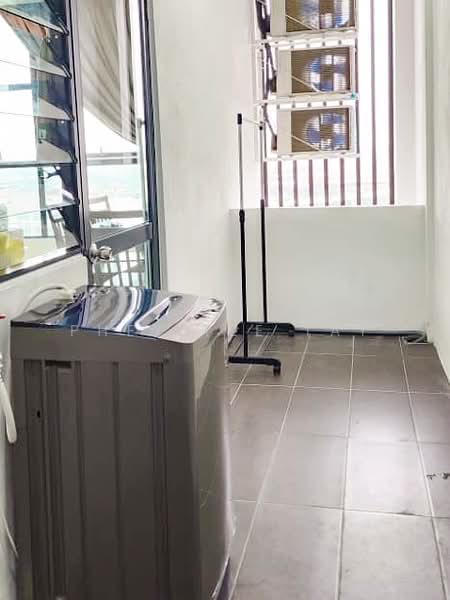 Apartment for Sale at Roxy Apartment - Phey Tze Tay - Balcony - PropertyGuru.com.my