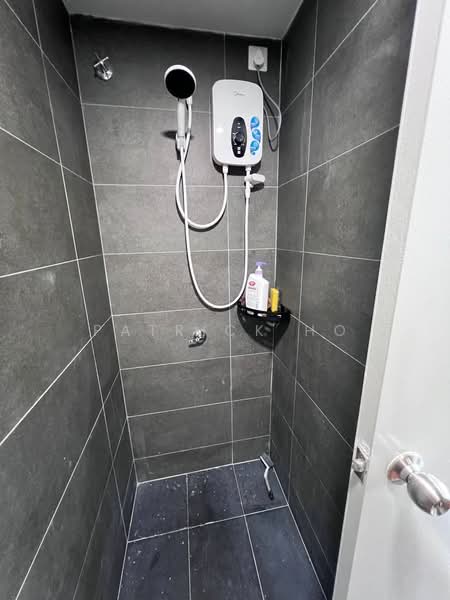 Servis Apartment untuk Disewa di Midas @ Seri Alam - Patrick Ho - Bathroom - PropertyGuru.com.my