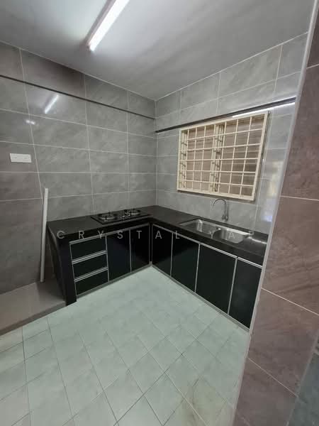 Pangsapuri untuk Dijual di Arena Green - Crystal Yap - Kitchen - PropertyGuru.com.my