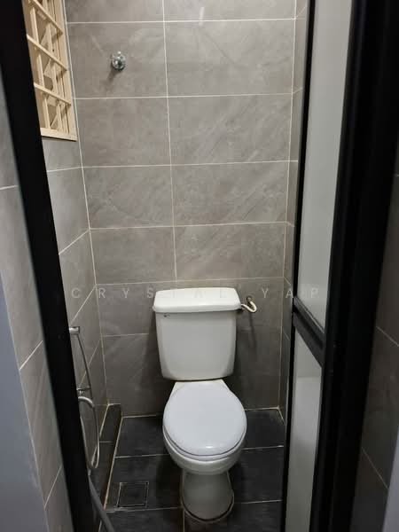 Pangsapuri untuk Dijual di Arena Green - Crystal Yap - Bathroom - PropertyGuru.com.my