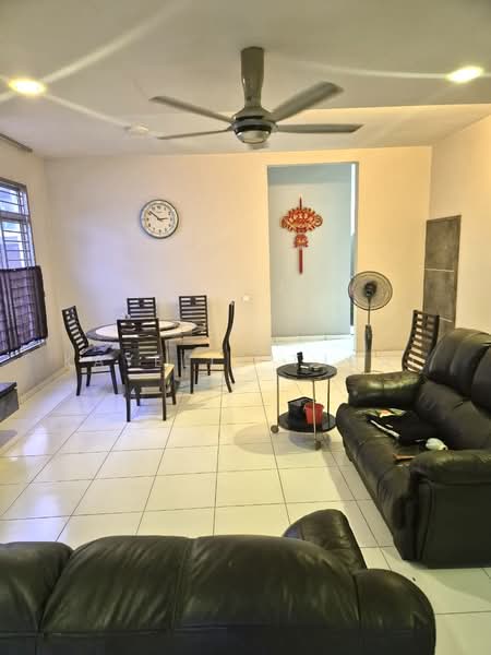 Rumah Teres 2 Tingkat untuk Dijual di Setia Tropika (Johor Bahru) - Kayelle Tjhai - Living Room - PropertyGuru.com.my