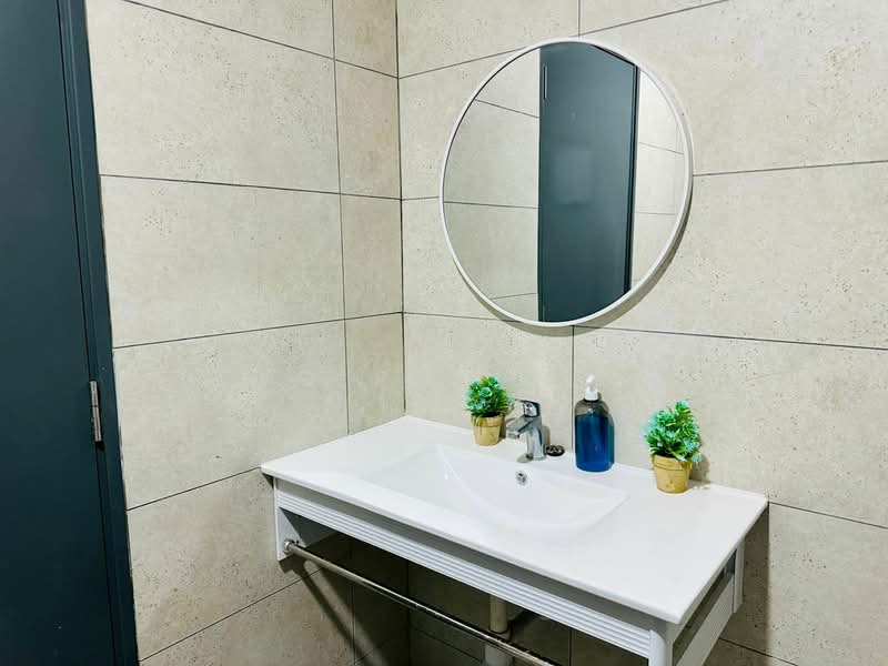 Servis Apartment untuk Disewa di Aera Residence - Teng Poh Hong - Bathroom - PropertyGuru.com.my
