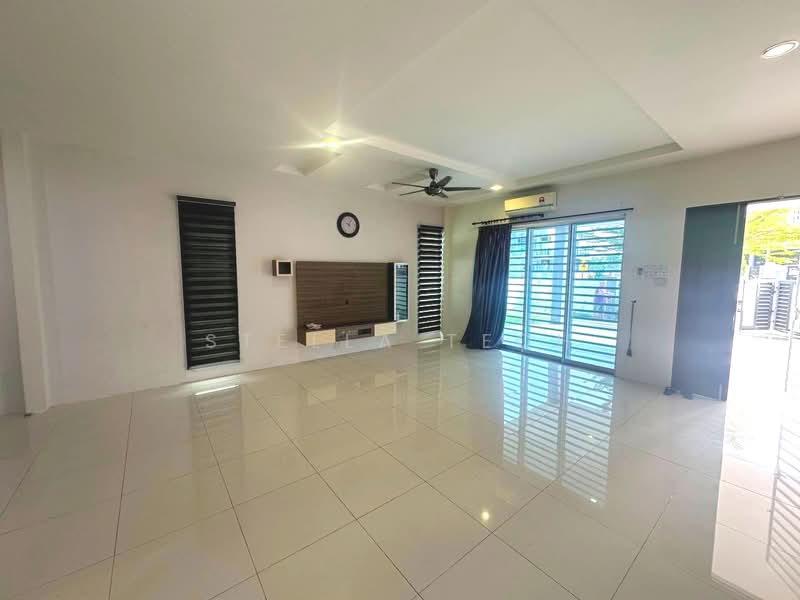2-storey Terraced House for Sale in Ipoh (Perak) - Stella Teoh - Living Room - PropertyGuru.com.my