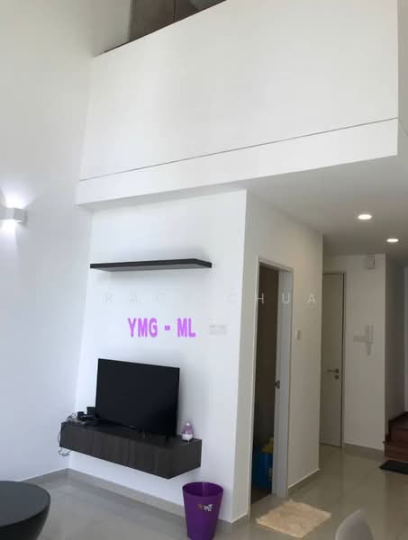 Servis Apartment untuk Disewa di i-SOHO @ i-City - Tracy Chua - Living Room - PropertyGuru.com.my