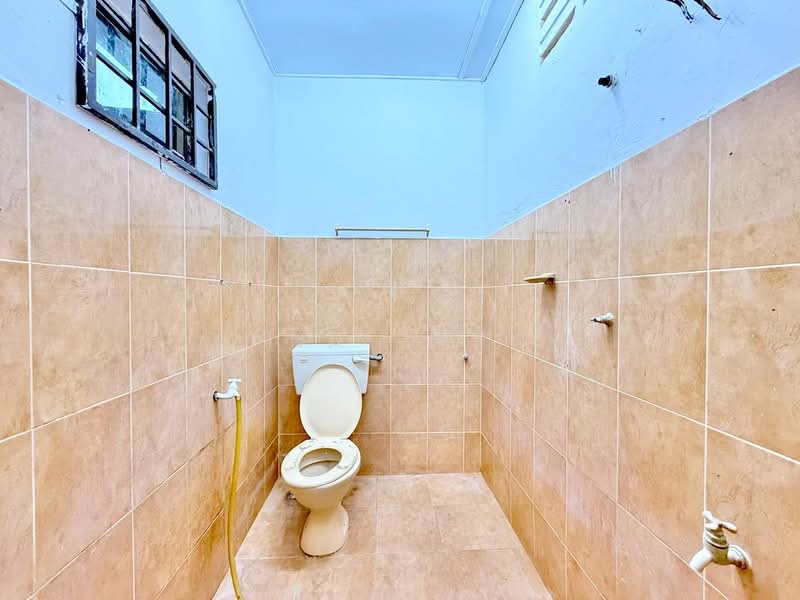 Rumah Teres 1 Tingkat untuk Dijual di Taman Sri Nanding (Hulu Langat) - Nana Cheah - Bathroom - PropertyGuru.com.my