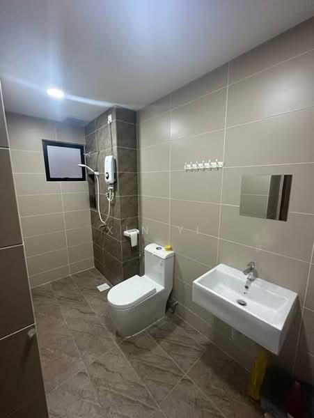 Servis Apartment untuk Dijual di Veranda Residence - Xin Yi - Bathroom - PropertyGuru.com.my