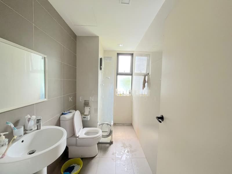 Condominium for Sale at Setia Sky Vista - Kenny Ooi - Bathroom - PropertyGuru.com.my