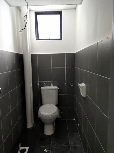 Shop for Rent in Taman Bestari Perdana (Pasir Gudang) - Jane Poh - Bathroom - PropertyGuru.com.my