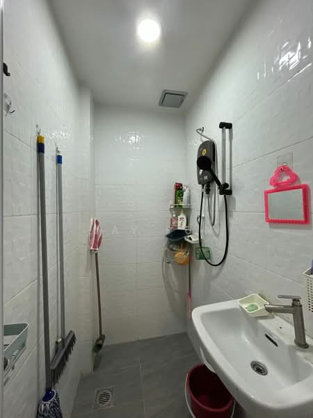 1-storey Terraced House for Sale in Iskandar Puteri (Nusajaya) (Johor) - Jay Pun - Bathroom - PropertyGuru.com.my