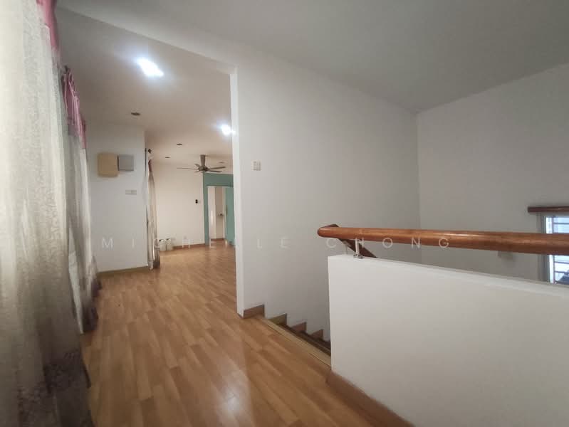 Rumah Teres 2 Tingkat untuk Dijual di Denai Alam (Shah Alam) - Michelle Chong - Corridor - PropertyGuru.com.my