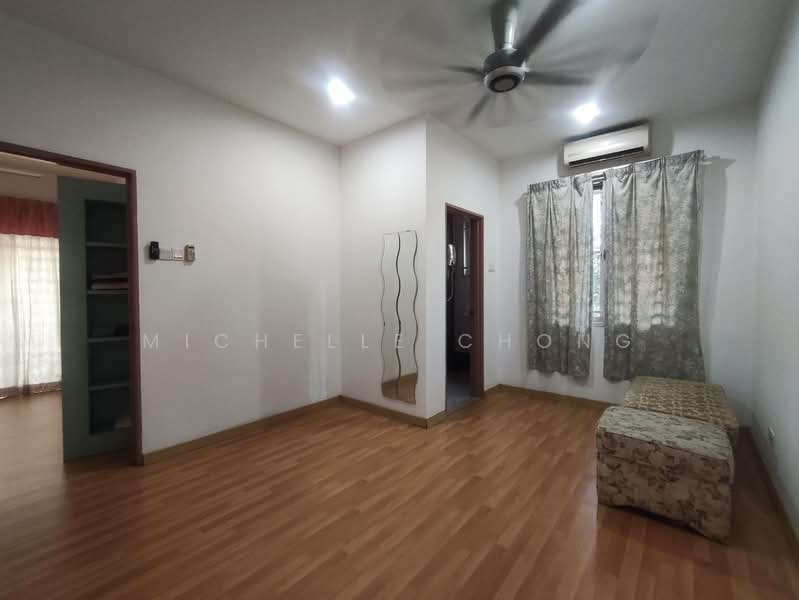 Rumah Teres 2 Tingkat untuk Dijual di Denai Alam (Shah Alam) - Michelle Chong - 4th bedroom  - PropertyGuru.com.my