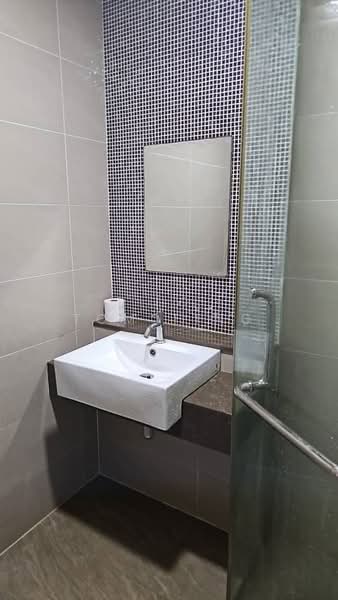 Servis Apartment untuk Disewa di Nova Saujana - Tom Ting - Bathroom - PropertyGuru.com.my