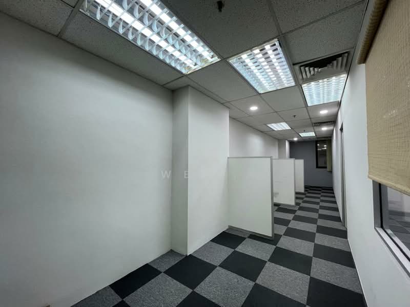 Office for Rent in KLCC (KL City Centre) - Wee . - Corridor - PropertyGuru.com.my