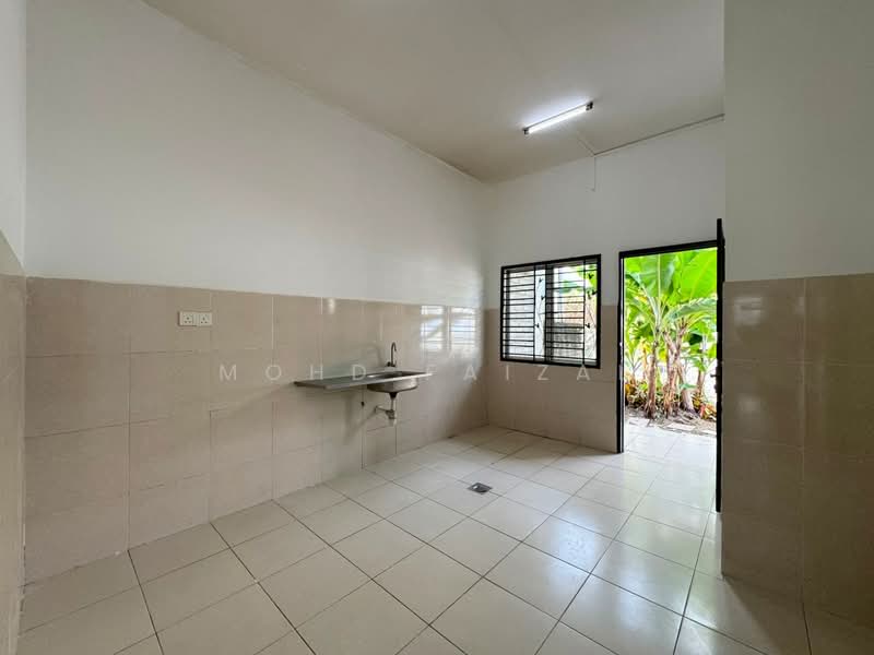 Rumah Teres 2 Tingkat untuk Dijual di Nilai (Negeri Sembilan) - Mohd Faizal - Kitchen - PropertyGuru.com.my