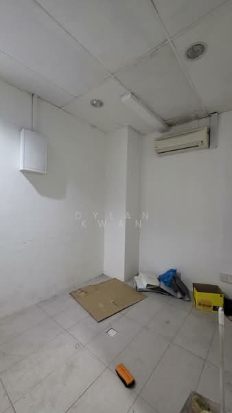 Shop / Office for Rent in Jalan Klang Lama (Old Klang Road) (Kuala Lumpur) - Dylan Kwan - Interior - PropertyGuru.com.my