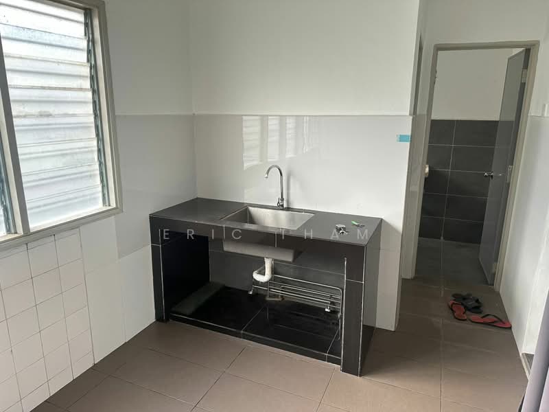 Shop / Office for Sale in Pusat Perniagaan Cheras Raya (Cheras) - Eric Tham - Kitchen - PropertyGuru.com.my