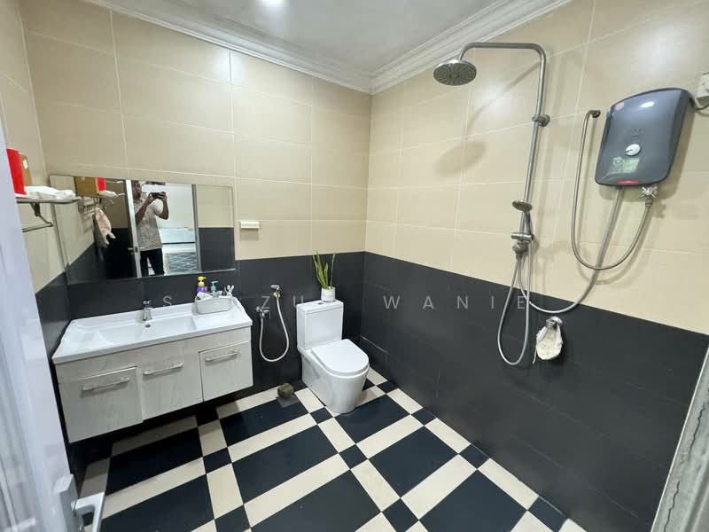 Rumah Teres untuk Dijual di Kajang (Selangor) - Syazue Wanie - Bathroom - PropertyGuru.com.my