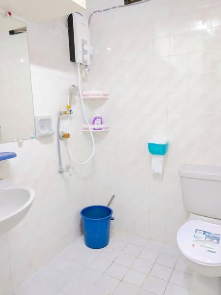 Apartment for Sale at Bukit Dumbar Permai - Kenny Ooi - Bathroom - PropertyGuru.com.my