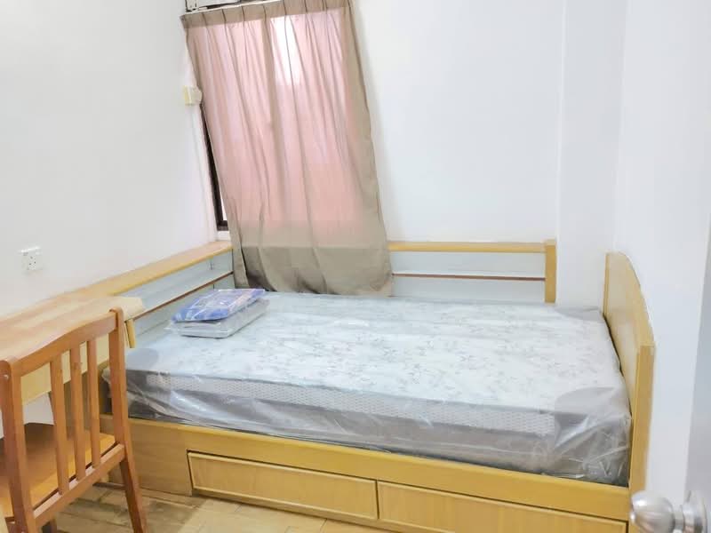 Apartment for Sale at Bukit Dumbar Permai - Kenny Ooi - Bedroom - PropertyGuru.com.my