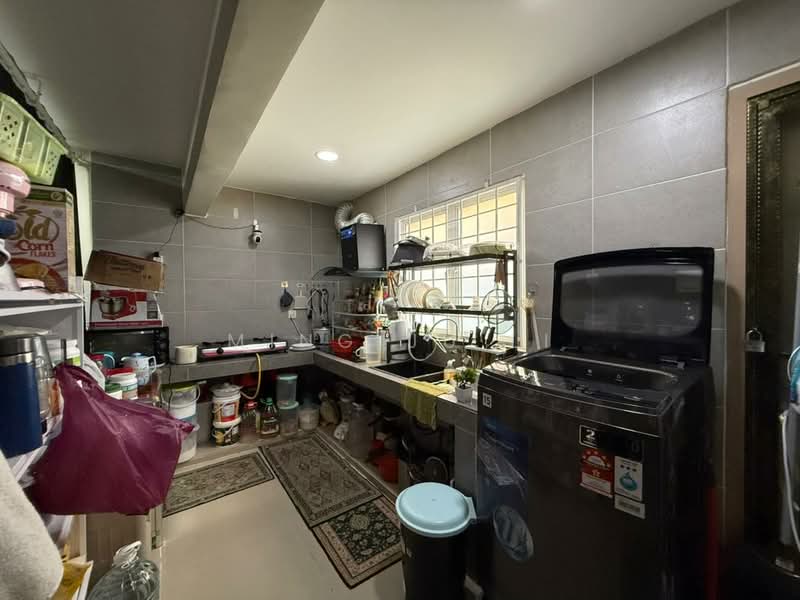 2-storey Terraced House for Rent in Taman Daya (Kepong) - Ming Ju Li - Kitchen - PropertyGuru.com.my