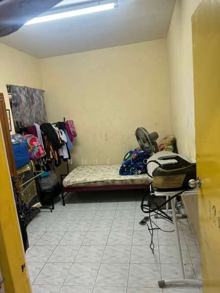 Pangsapuri untuk Dijual di Pangsapuri Pahlawan - Winnie Looi - Bedroom - PropertyGuru.com.my