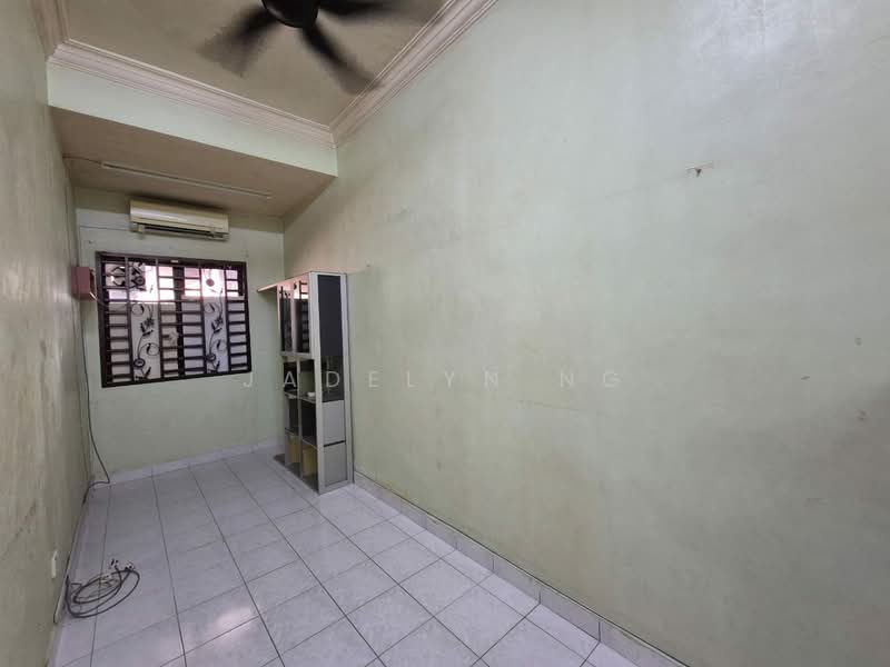 2-storey Terraced House for Rent in Bandar Putra (Kulai) - Jadelyn Ng - Interior - PropertyGuru.com.my