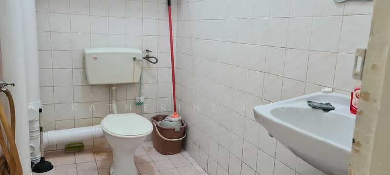 Condominium for Sale at Bukit Awana Condominium - Katherine Khoo - Bathroom - PropertyGuru.com.my
