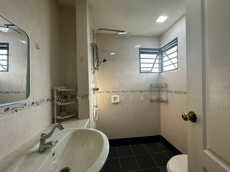 Kondominium untuk Dijual di Pelangi Utama 2 - Wind Cheang - Bathroom - PropertyGuru.com.my