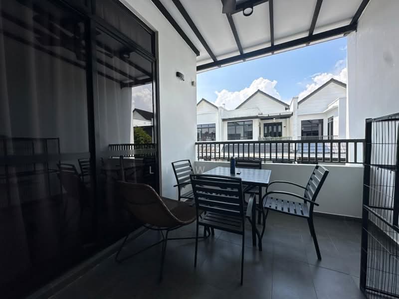 2-storey Terraced House for Rent in Johor Bahru (Johor) - Li Wei - Balcony - PropertyGuru.com.my