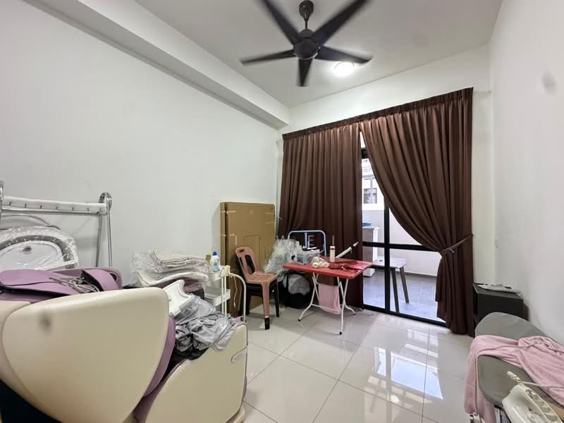 2-storey Terraced House for Rent in Johor Bahru (Johor) - Li Wei - Living Room - PropertyGuru.com.my