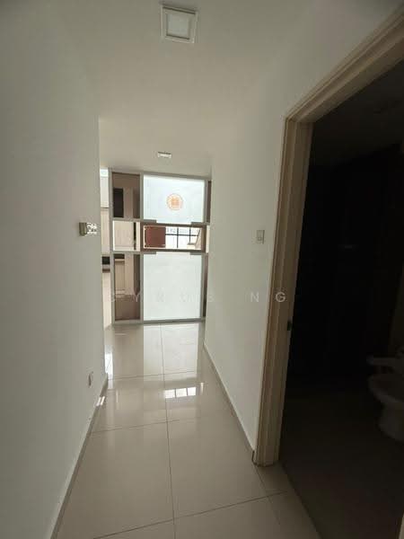Rumah Teres 3-Tingkat untuk Dijual di Lake Fields (Sungai Besi) - Cyrus Ng - Corridor - PropertyGuru.com.my