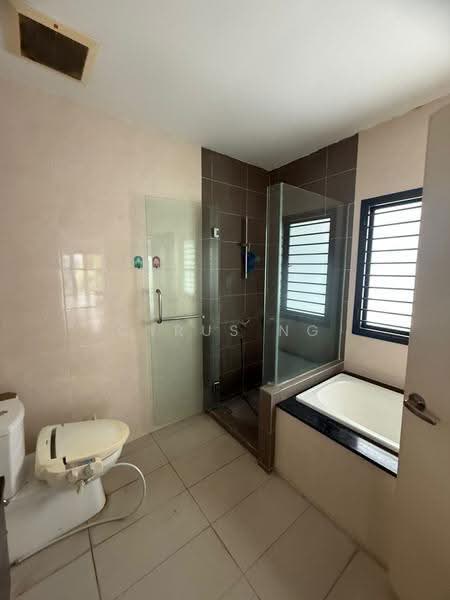 Rumah Teres 3-Tingkat untuk Dijual di Lake Fields (Sungai Besi) - Cyrus Ng - Bathroom - PropertyGuru.com.my