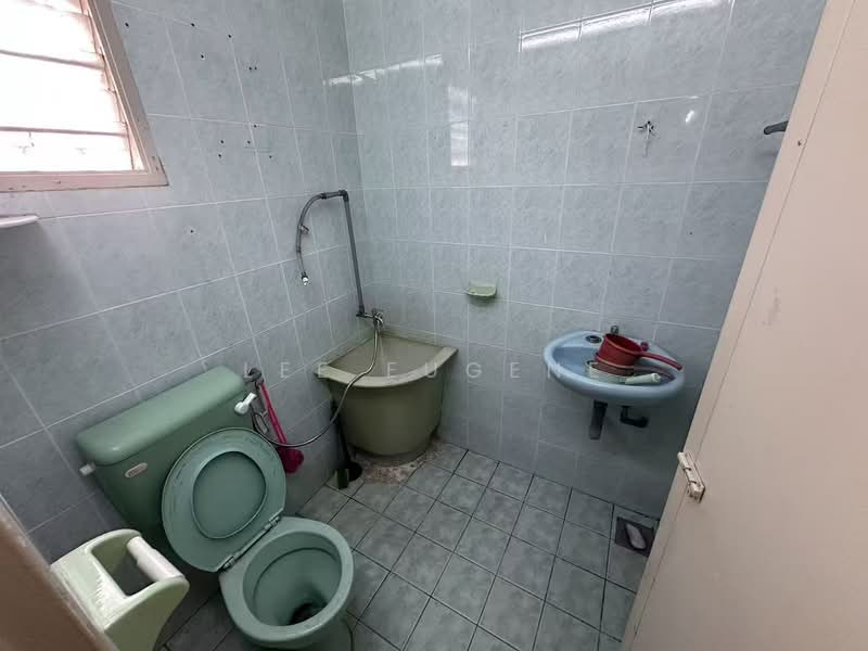 1-storey Terraced House for Sale in Taman Shatin (Ipoh) - Lee Eugene - Bathroom - PropertyGuru.com.my