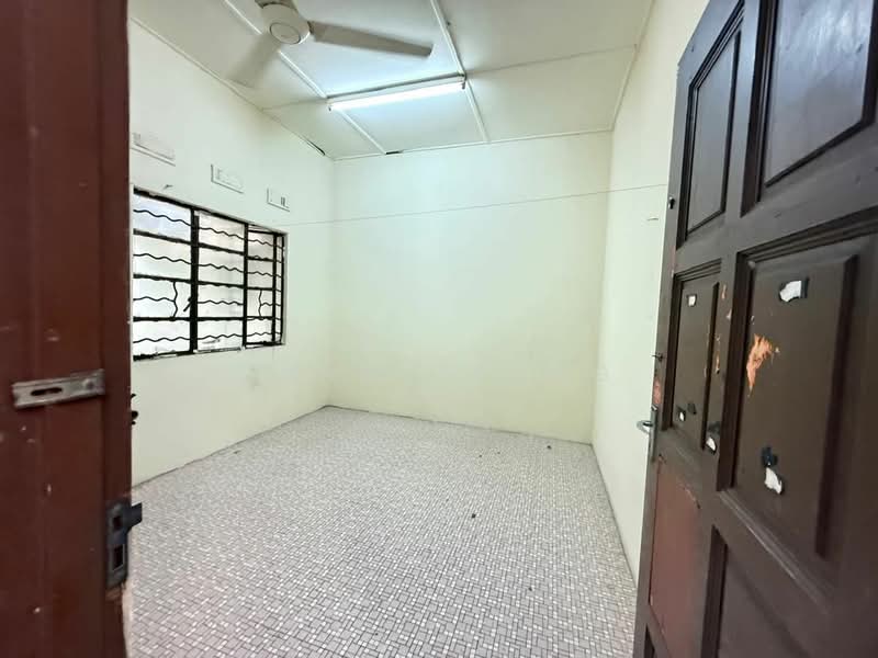 2-storey Terraced House for Rent in Taman Abad (Johor Bahru) - June Tseng - PropertyGuru.com.my