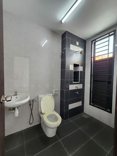 2-storey Terraced House for Sale in Ulu Tiram (Johor) - Chloe Chin - Bathroom - PropertyGuru.com.my