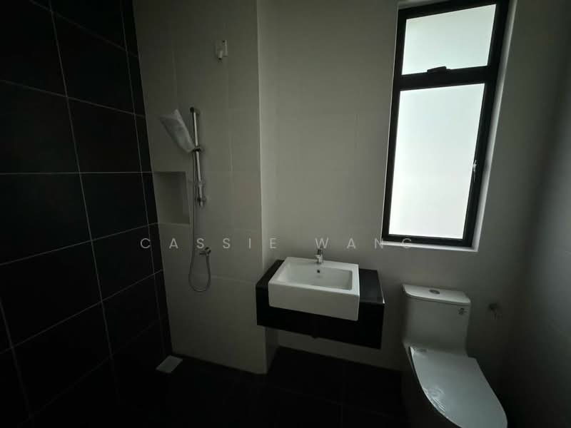 Rumah Teres untuk Dijual di Iskandar Puteri (Nusajaya) (Johor) - Cassie Wang - Bathroom - PropertyGuru.com.my