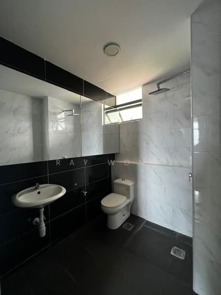Kondominium untuk Disewa di The Wadihana - Ray Wong - Bathroom - PropertyGuru.com.my