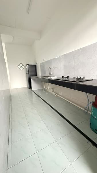 Pangsapuri untuk Dijual di Sutera Apartment - Suzi Rahim - Kitchen - PropertyGuru.com.my