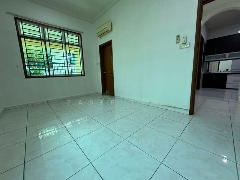 Semi-Detached House for Sale in Taman Sutera (Johor Bahru) - SASER TAN. - Living Room - PropertyGuru.com.my