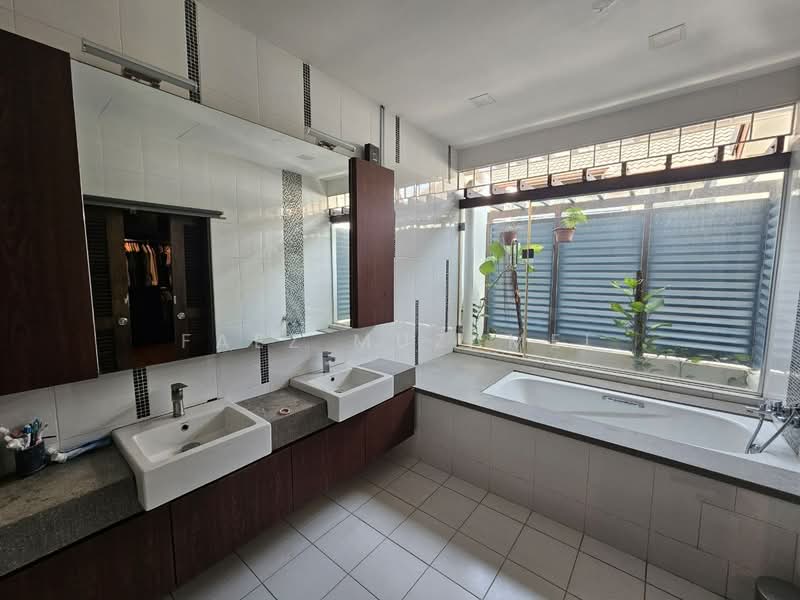 Rumah Teres 3 Tingkat untuk Dijual di Denai Alam (Shah Alam) - Faez Muzamel - Bathroom - PropertyGuru.com.my